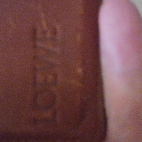 LOEWE CALFSKIN GRAINED LEATHER BiFOLD WALLET - Picture 9 of 9